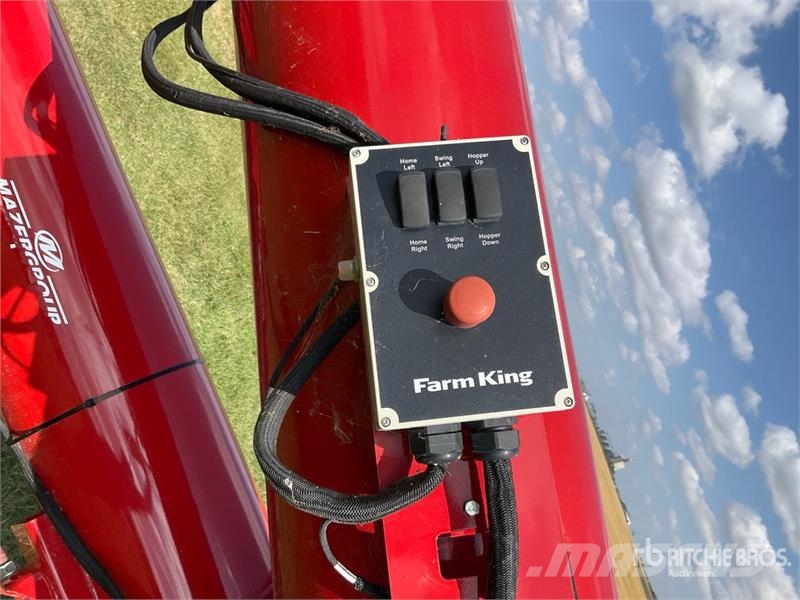 Farm King 16104 معدات نقل