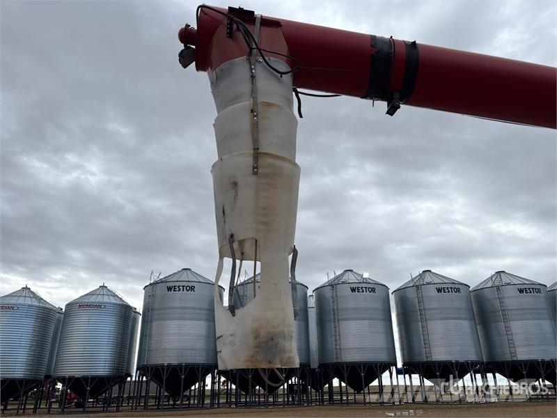 Farm King 1684 16 in x 84 ft Swing Grain Auger Transportna oprema
