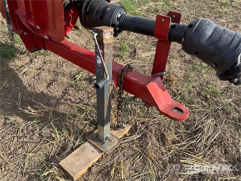 Farm King 1684 16 in x 84 ft Swing Grain Auger Szállító berendezések