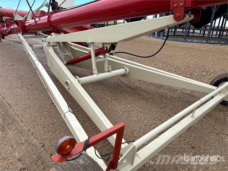 Farm King 1684 16 in x 84 ft Swing Grain Auger Transportna oprema