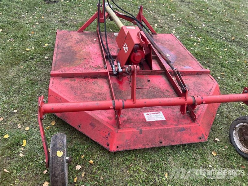 Farm King 620 72 in Rotary Cutter Loofklapper