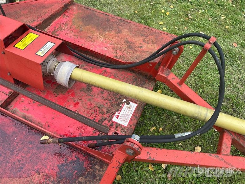 Farm King 620 72 in Rotary Cutter Loofklapper