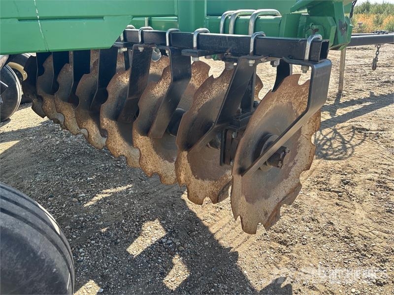 Farm King 6550 32 ft Tandem Breaking Disc زحافات ساحقة