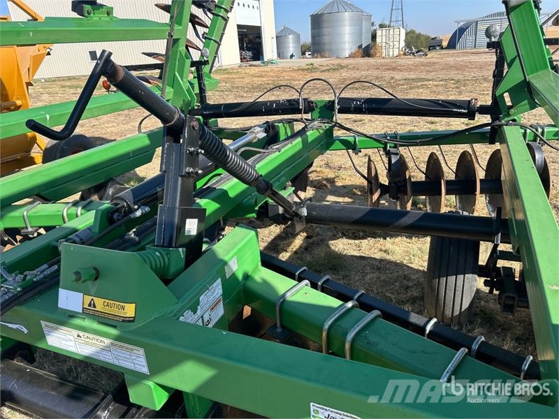 Farm King 6550 32 ft Tandem Breaking Disc زحافات ساحقة