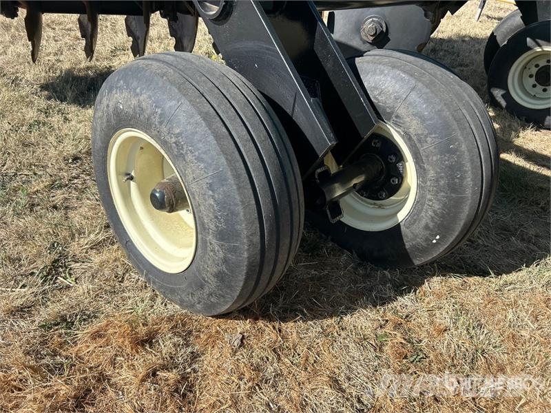 Farm King 6550 32 ft Tandem Breaking Disc زحافات ساحقة