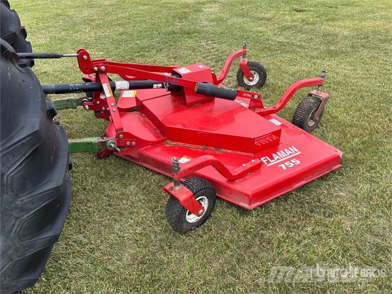 Farm King 7 ft 3-Point Hitch Finishing Mower Pürüzlü arazi, kırpma ve çevresel çim biçme makineleri