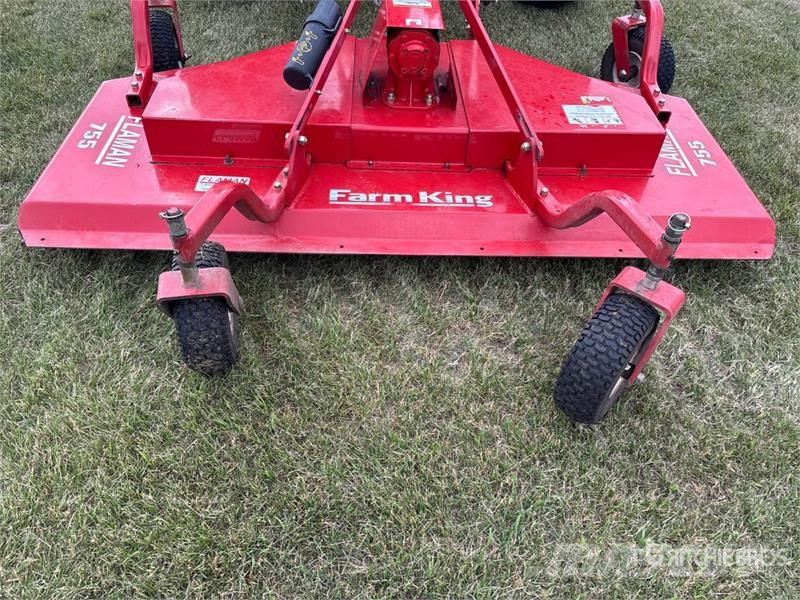 Farm King 7 ft 3-Point Hitch Finishing Mower Pürüzlü arazi, kırpma ve çevresel çim biçme makineleri
