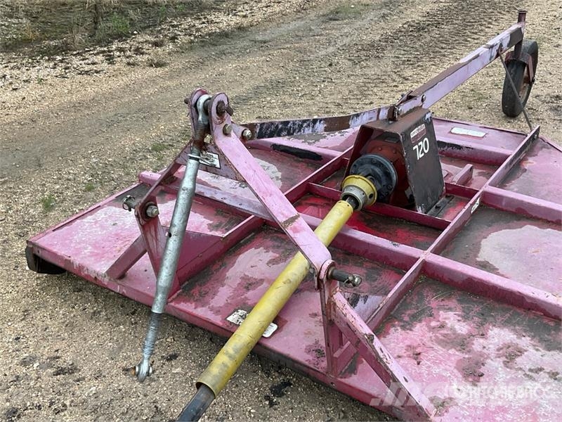 Farm King 720 7 ft 3-Point Hitch Finishing Mower Kosilice i trimeri za grube terene