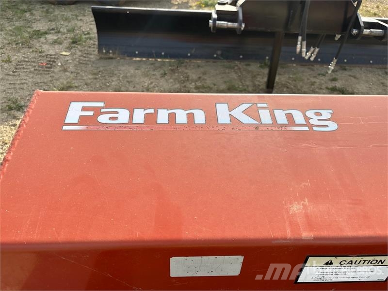 Farm King 9 ft 2 in Snow Blower Snøfresere