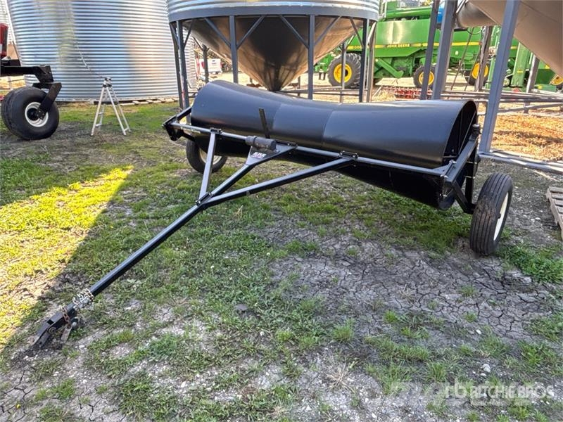 Farm King 9 ft 6 in Steel Swath Roller Vālotāji