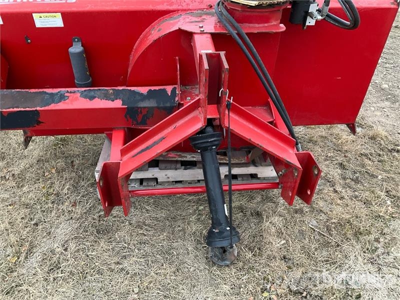 Farm King 960 8 ft 3-Point Snow Blower Souffleuse à neige