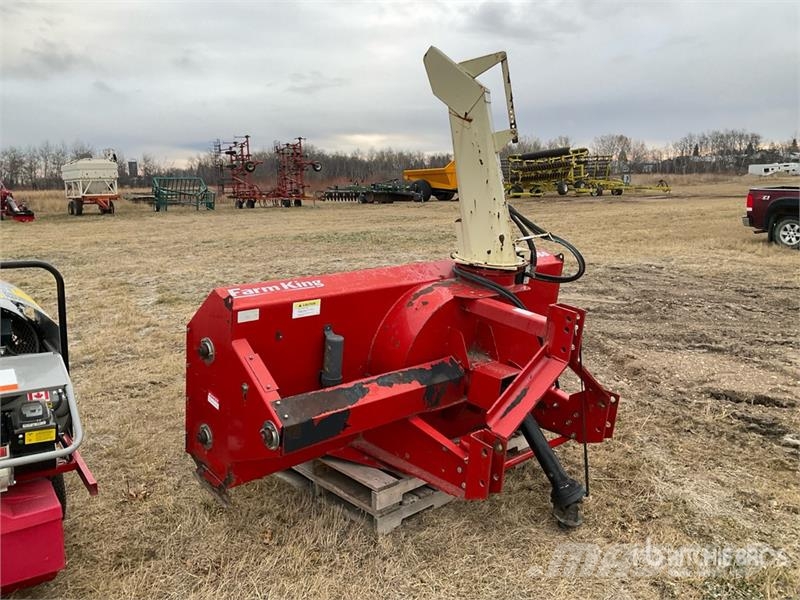 Farm King 960 8 ft 3-Point Snow Blower Souffleuse à neige