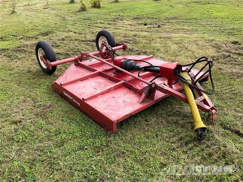 Farm King Y720 7 ft Finishing Mower 长草、修正和环绕割草机