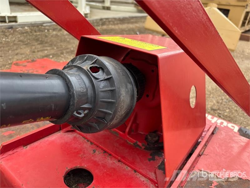 Farm King Y750R 7 ft 3-Point Hitch Finishing Mower Corta-césped para remates, antegreens y roughs