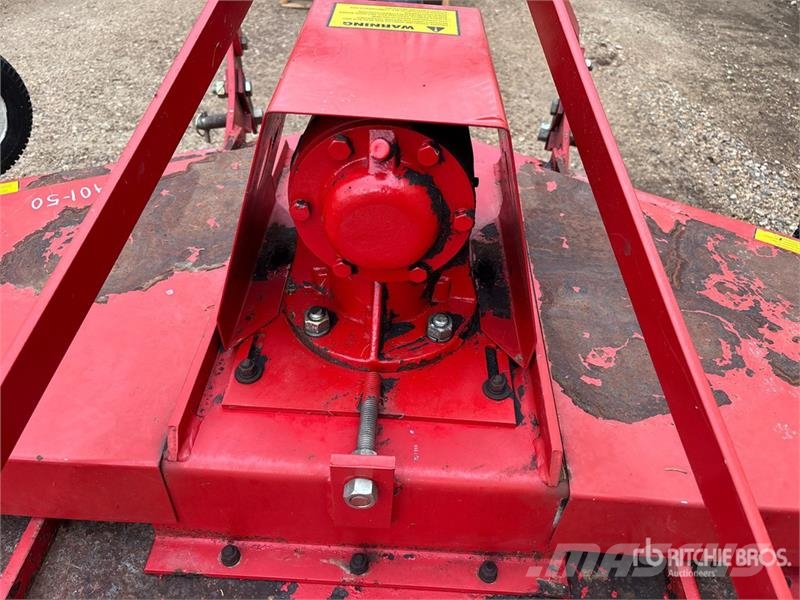 Farm King Y750R 7 ft 3-Point Hitch Finishing Mower Corta-césped para remates, antegreens y roughs