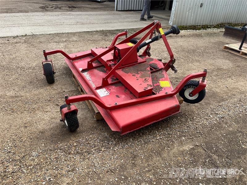 Farm King Y750R 7 ft 3-Point Hitch Finishing Mower Corta-césped para remates, antegreens y roughs