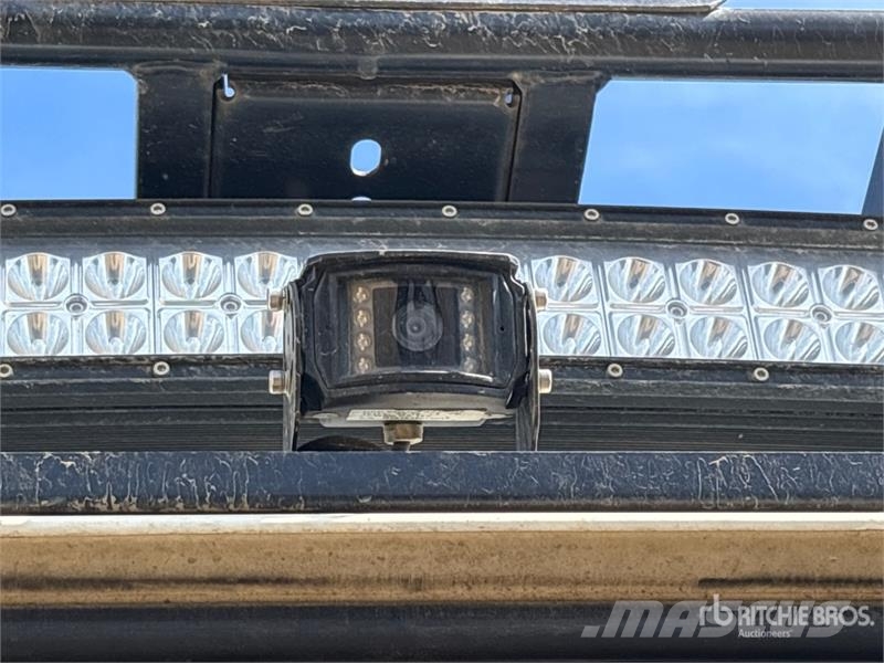  FAT TRUCK 2.8C 4x4 Amphibious Extreme Terrain Vehi Geländewagen