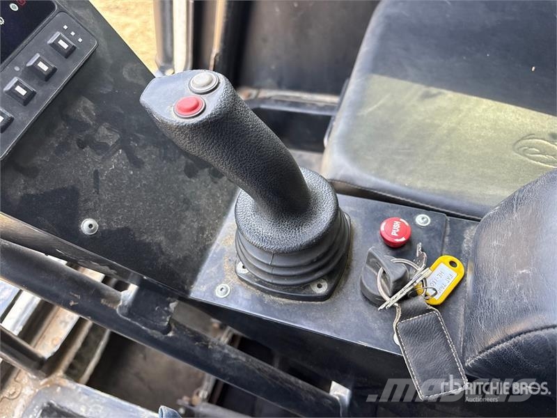  FAT TRUCK 2.8C 4x4 Amphibious Extreme Terrain Vehi Geländewagen