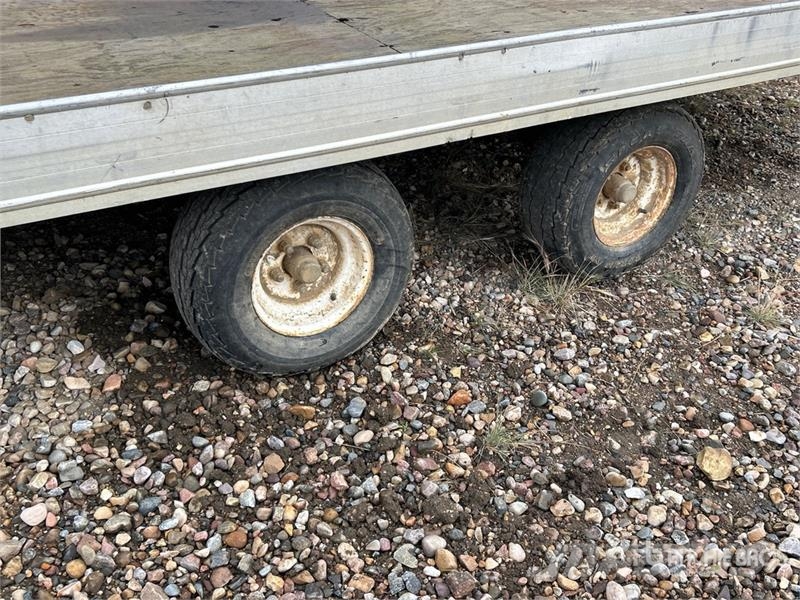  Featherlite 21 ft T/A Utility Trailer 其他拖车