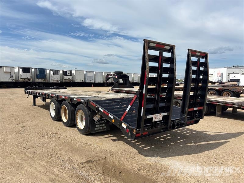 Felling 32 ft Tri/A Equipment Trailer Car carrier