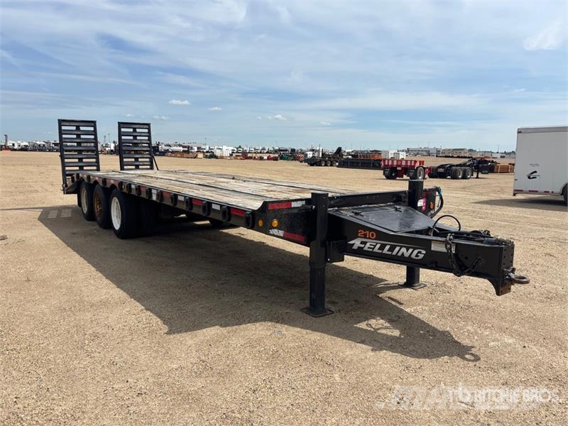 Felling 32 ft Tri/A Equipment Trailer Car carrier