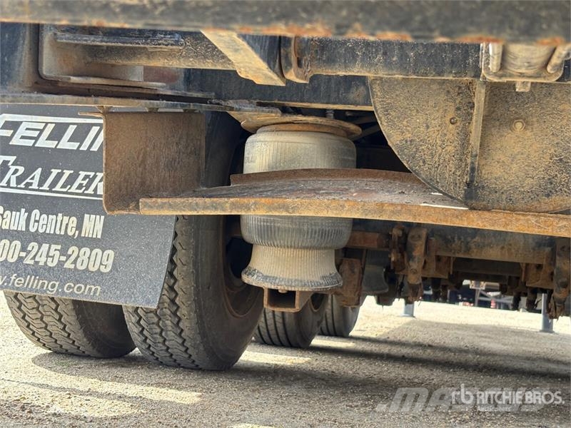 Felling 32 ft Tri/A Equipment Trailer Car carrier