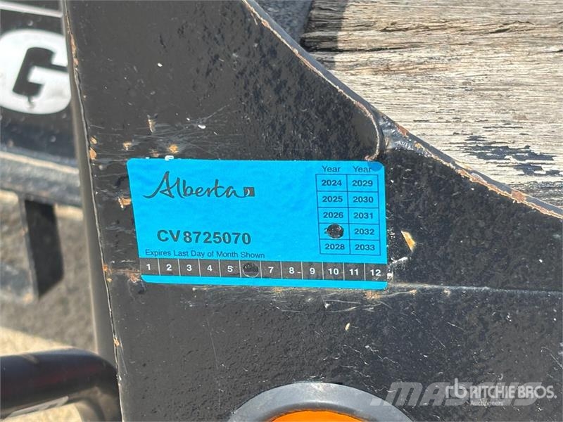 Felling 32 ft Tri/A Equipment Trailer Car carrier