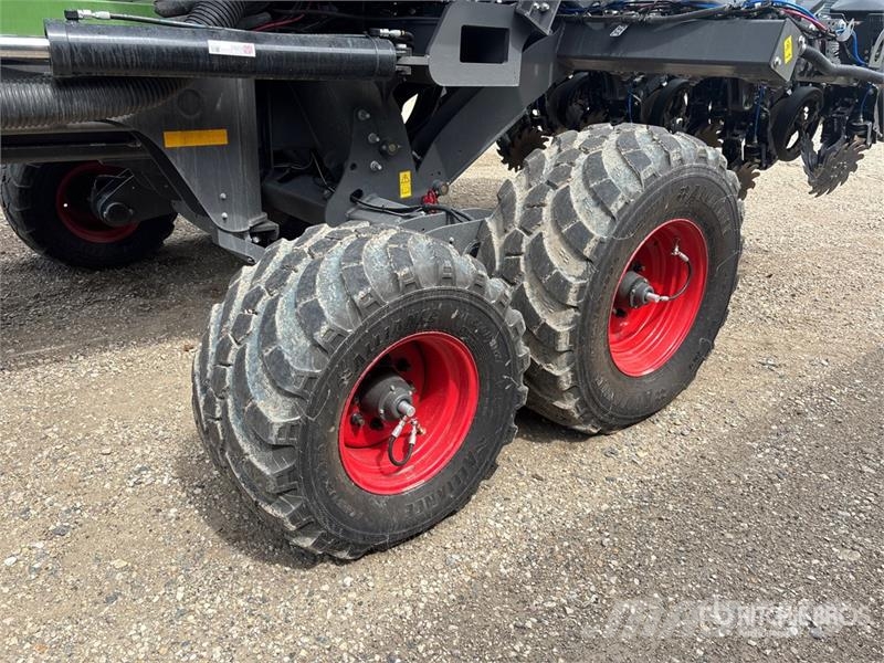 Fendt Momentum FTPM31-15 Split 31 Row Planter Szemenként vetőgépek