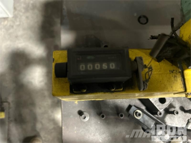 Ferracute P23 40 Ton Punch Press Kiti naudoti statybos komponentai