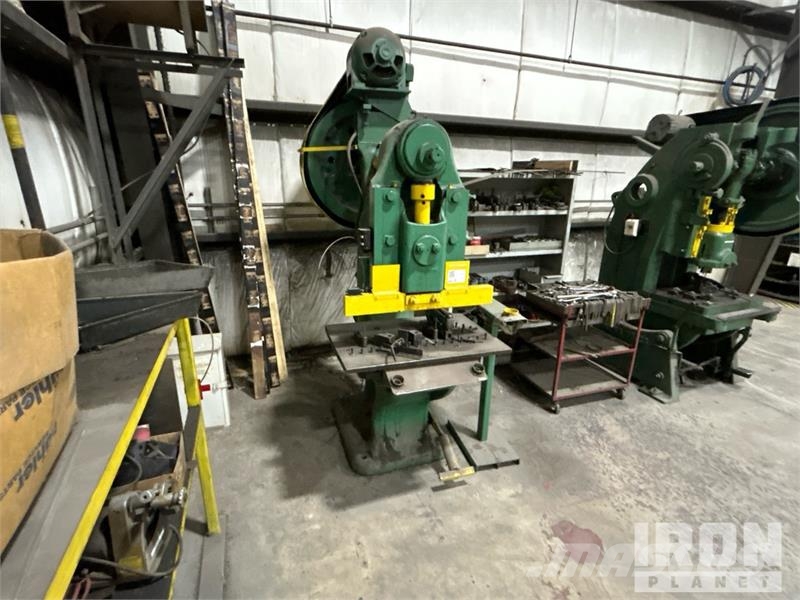 Ferracute P23 40 Ton Punch Press Kiti naudoti statybos komponentai
