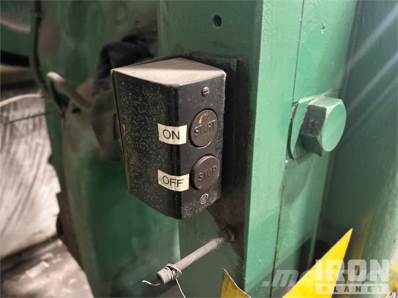 Ferracute P23 40 Ton Punch Press Kiti naudoti statybos komponentai