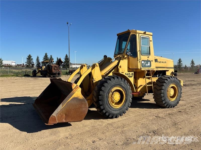 Fiat-Allis 645B لوادر بعجل