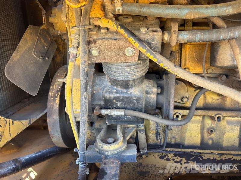 Fiat-Allis 645B لوادر بعجل