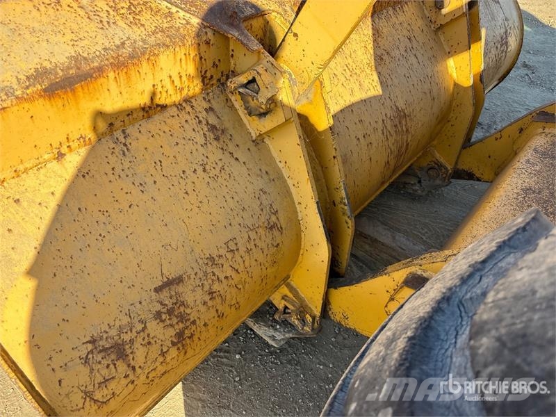 Fiat-Allis 645B لوادر بعجل