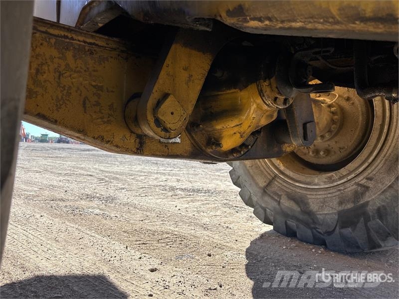 Fiat-Allis 645B لوادر بعجل