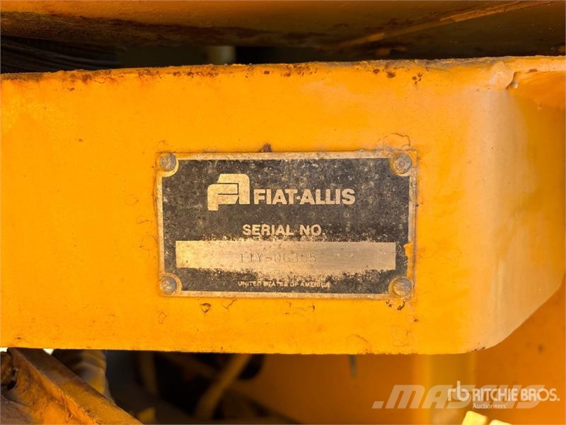 Fiat-Allis 645B لوادر بعجل