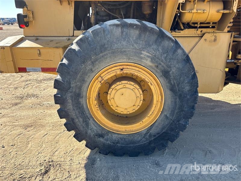 Fiat-Allis 645B لوادر بعجل