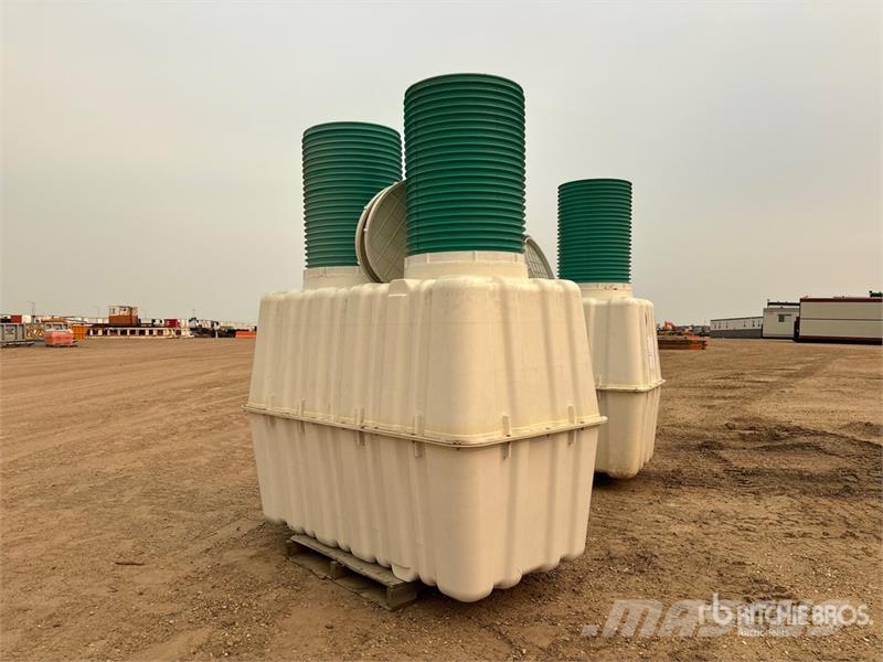 Fibre-Reinforced Plastic Septic Tank (Unused) 연료 및 첨가제 탱크