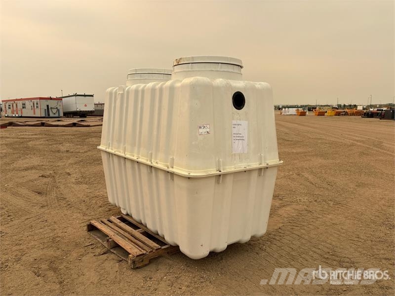 Fibre-Reinforced Plastic Septic Tank (Unused) 연료 및 첨가제 탱크