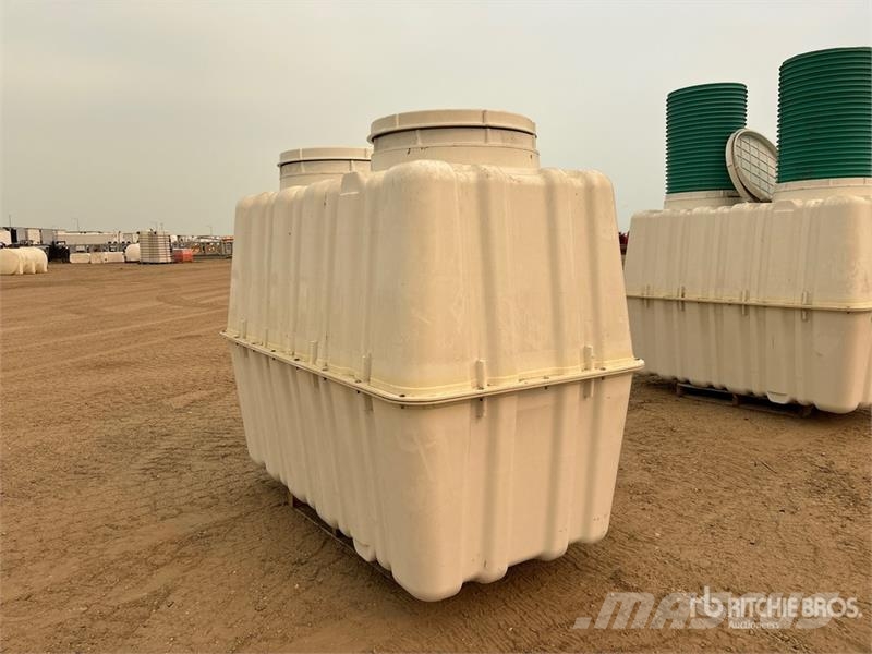 Fibre-Reinforced Plastic Septic Tank (Unused) 연료 및 첨가제 탱크