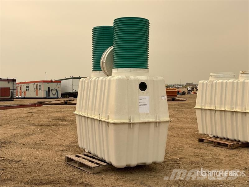 Fibre-Reinforced Plastic Septic Tank (Unused) 연료 및 첨가제 탱크