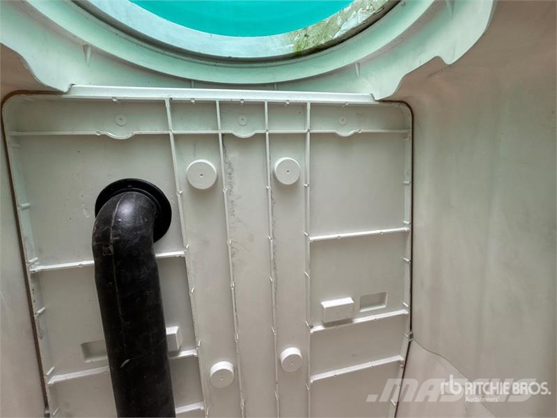 Fibre-Reinforced Plastic Septic Tank (Unused) 연료 및 첨가제 탱크