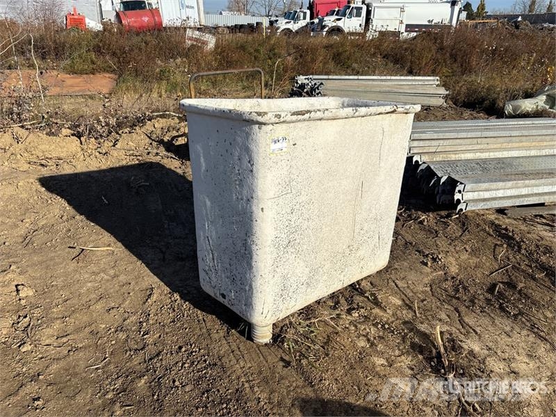  Fibreglass Man Basket معدات النقل - غير ذلك
