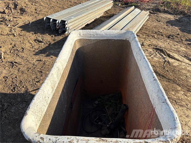  Fibreglass Man Basket معدات النقل - غير ذلك