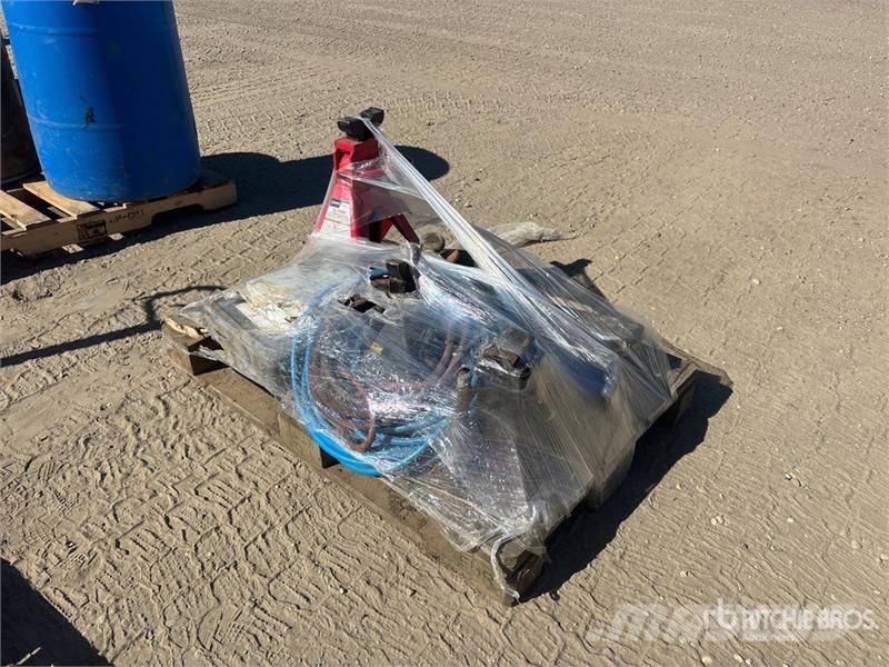 Fifth Wheel Kiti naudoti statybos komponentai