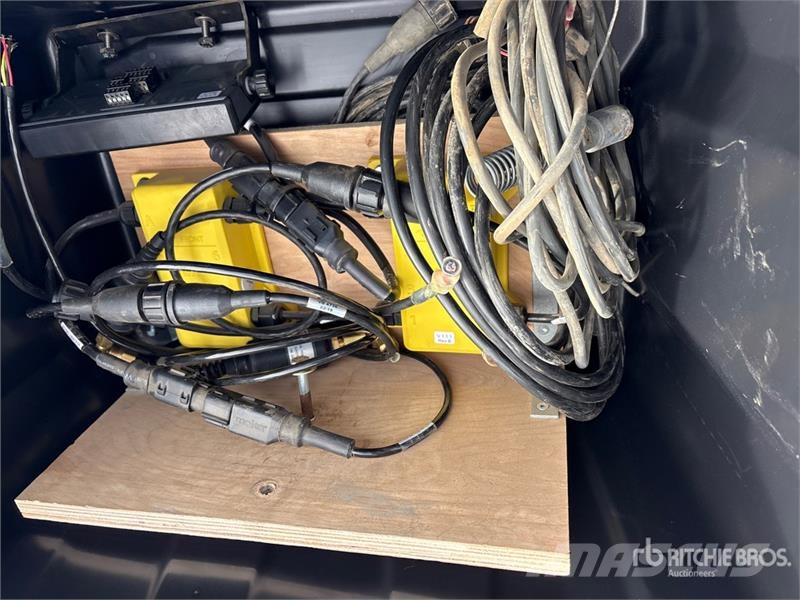  Fifth Wheel Other components