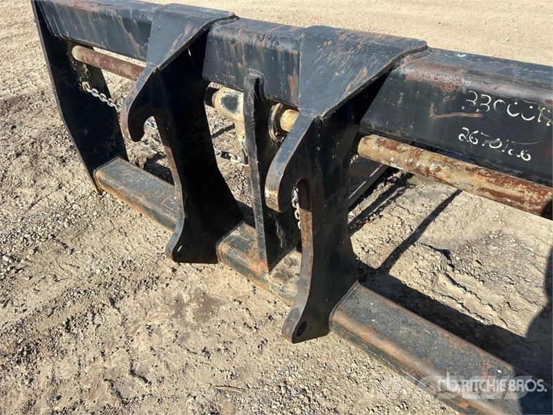 Finning 60 in Q/C Wheel Loader Forks - Fits IT28G Vilice