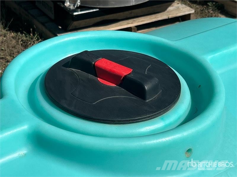 Fire Fighting Tank, Hose & Pump on Skid Altri componenti