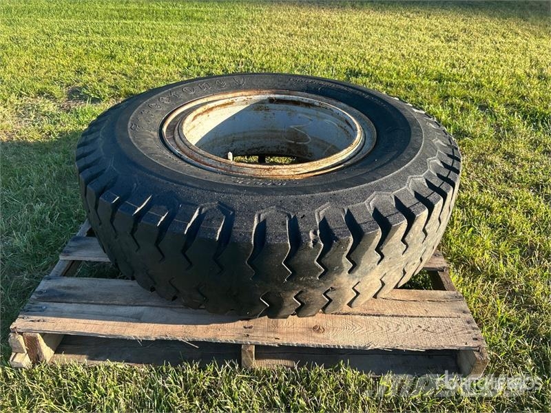 Firestone 10.00-20 Tires タイヤ、ホイル、リム