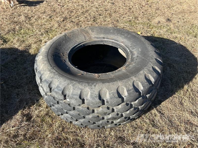 Firestone 23.1-26 Tires Gume, točkovi i felne